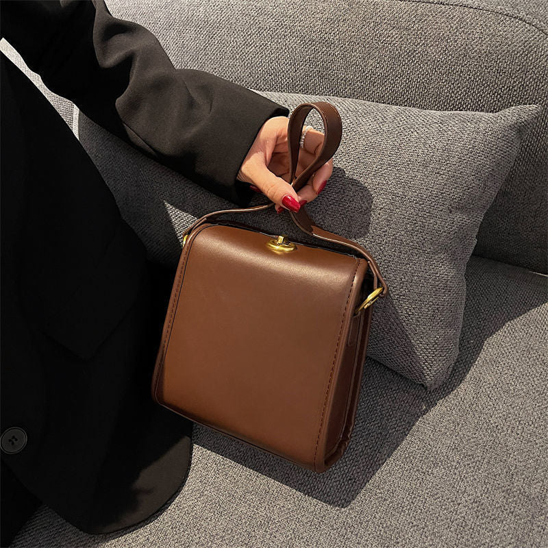 Retro Fashion PU Satchel Bag for Women 17x16x8cm
