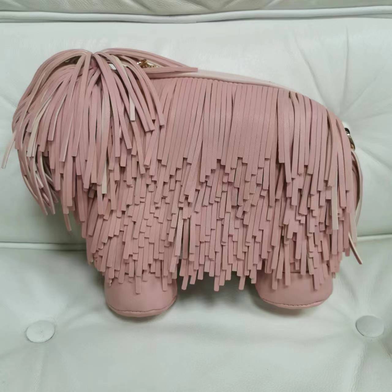 حقيبة شراشيب كلب الراعي من باين لايون، مقاس 26x16x18 سم، لون وردي أصفر، من البولي يوريثين