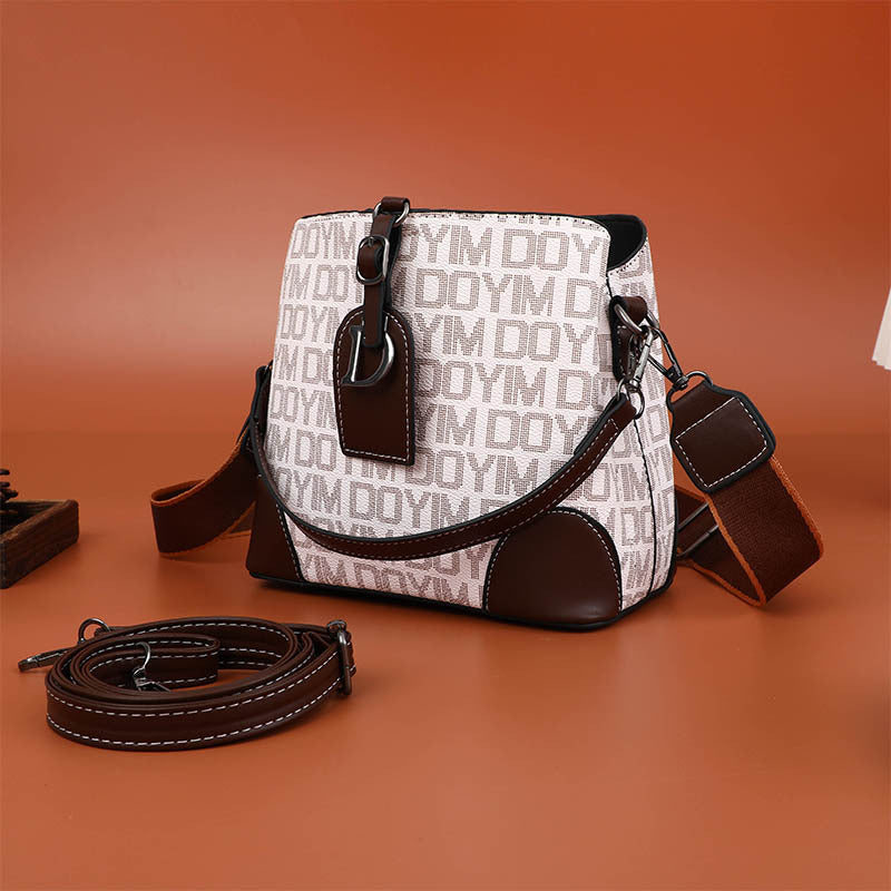 Women’s Soft PU Bucket Bag with Tassel and Zipper, 21x12x19 cm