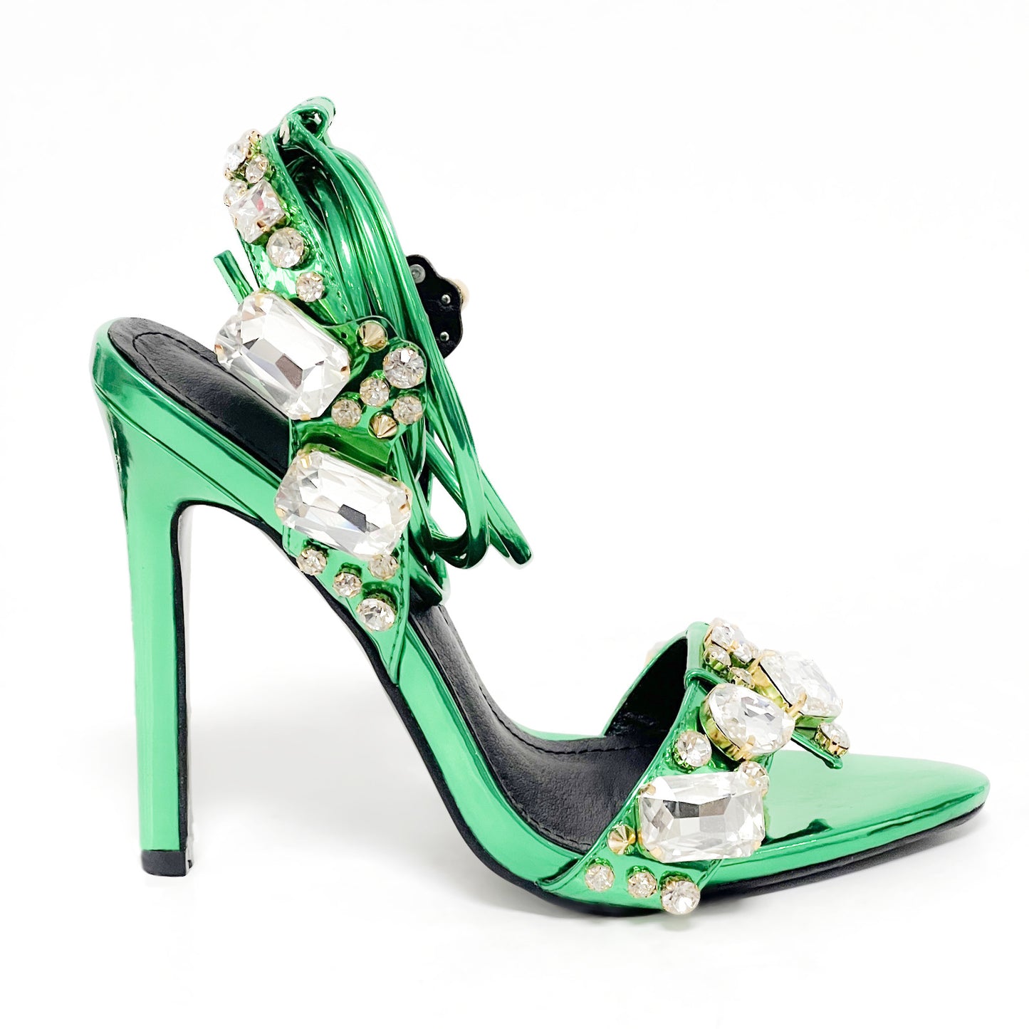 Escarpins à talons aiguilles rivetés et strass pour femmes