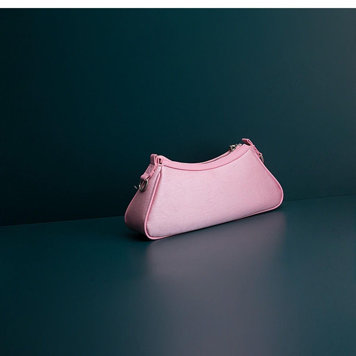 Sac à bandoulière décontracté en cuir de vachette, style niche, avec chaîne