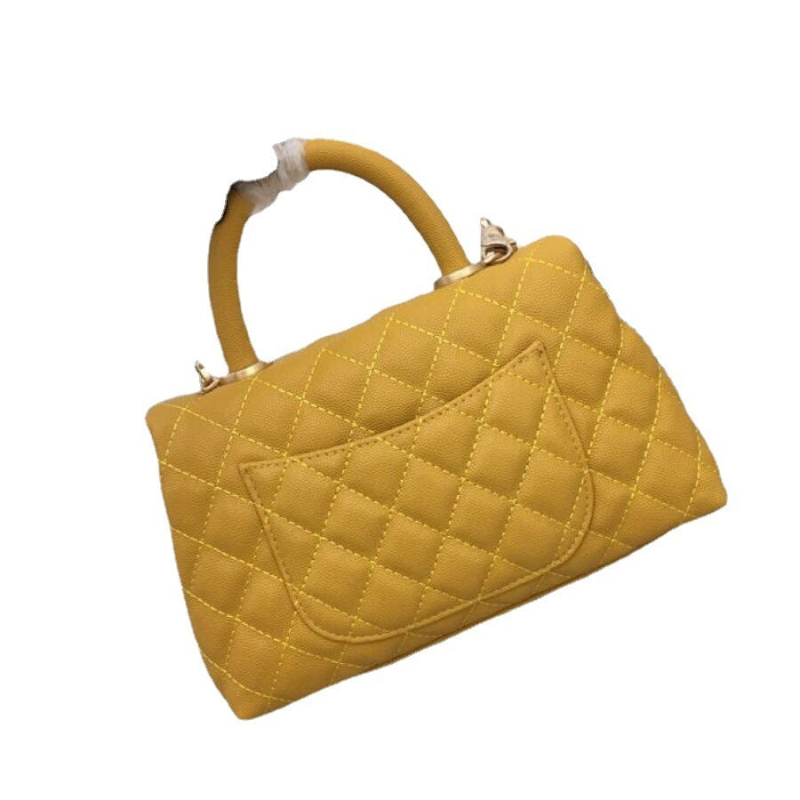 Leather Caviar One-Shoulder Messenger Bag with Diamond Chain & Classic Ball Pattern, Medium 23x14x8cm