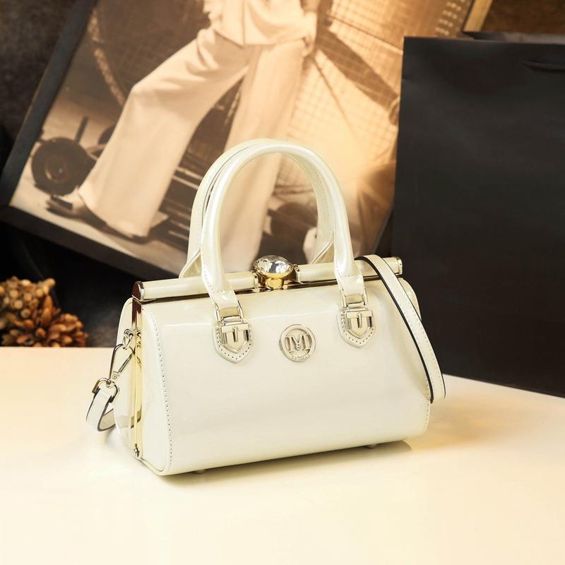 Senior Patent Leather One Shoulder Crossbody Mini Bag with Rhinestones