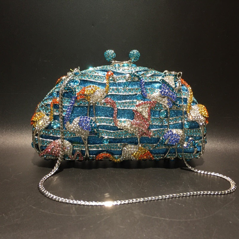 Sac de soirée vide en métal orné de diamants avec poignée chaîne