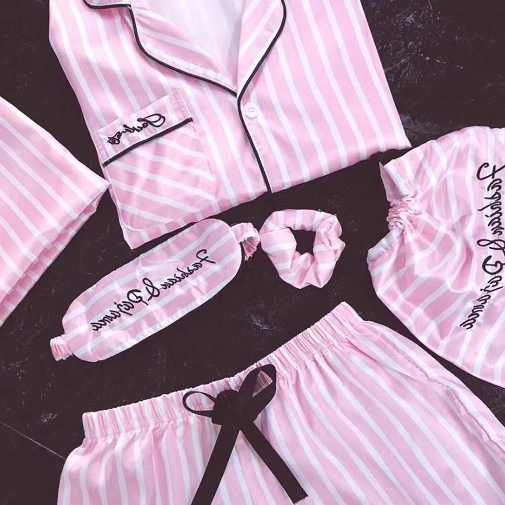 Ensemble de pyjama pour femme en soie et fourrure de lapin, coloris rose