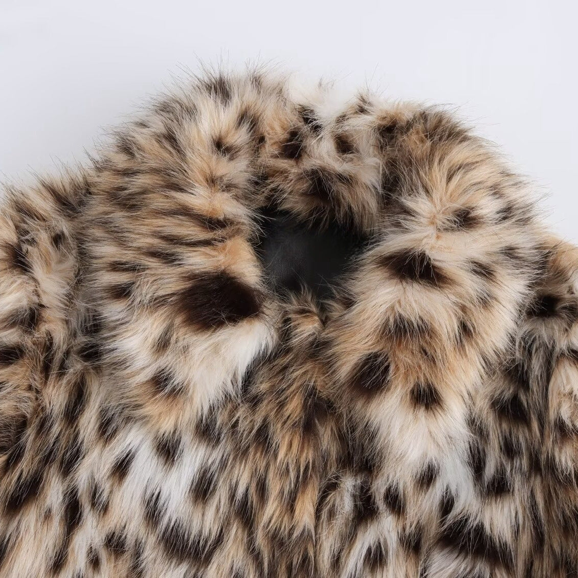 Women's Leopard Print Winter Faux Fur Coat Thin Polyester Zipper Jacket