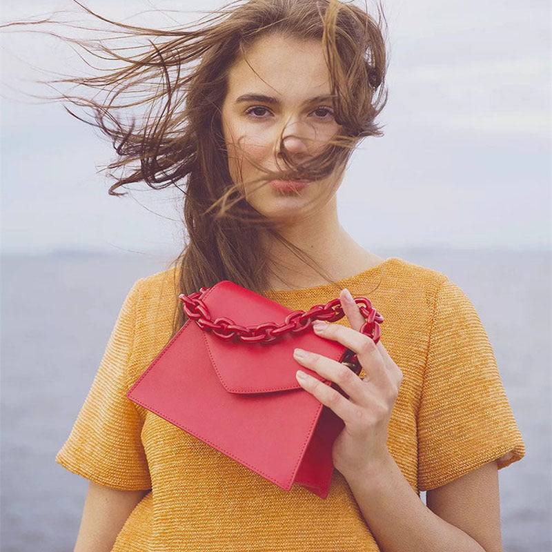 PU Trapezoidal Small Shoulder Bag with Chain for Women