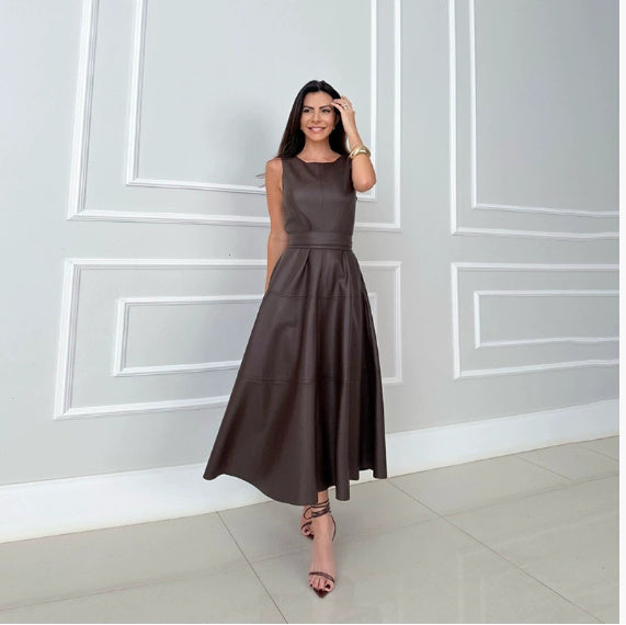 Salopette-jupe sans manches en similicuir vert olive avec fermeture éclair pour femme