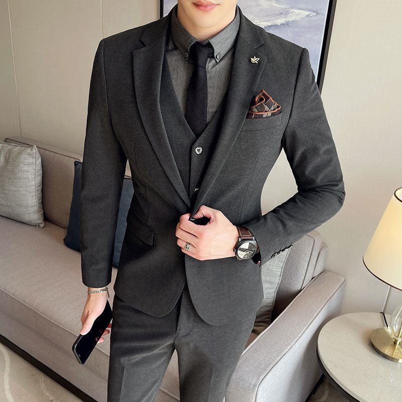 Plus Size Men's Slim Fit Corduroy Three-Piece Suit in Solid Colors