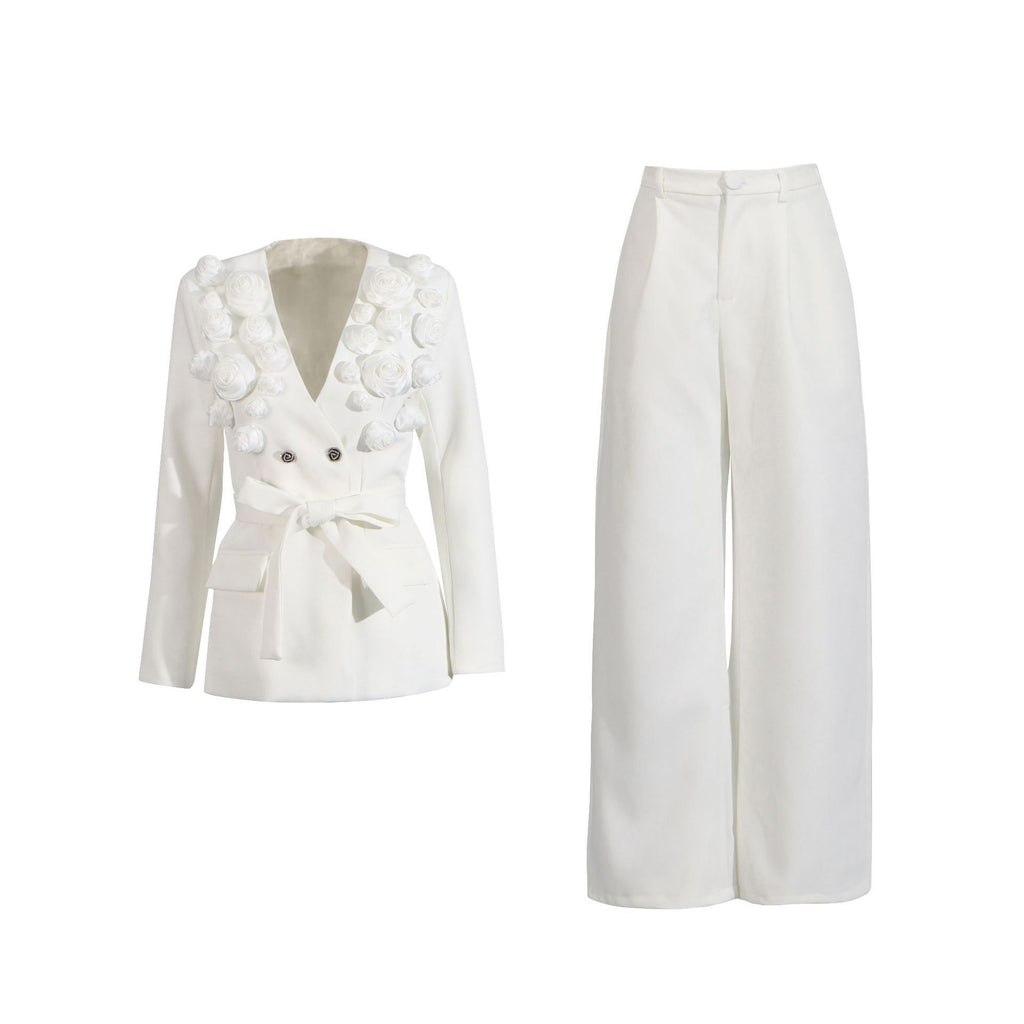Veste de costume à ruban brodé floral avec pantalon slim taille haute