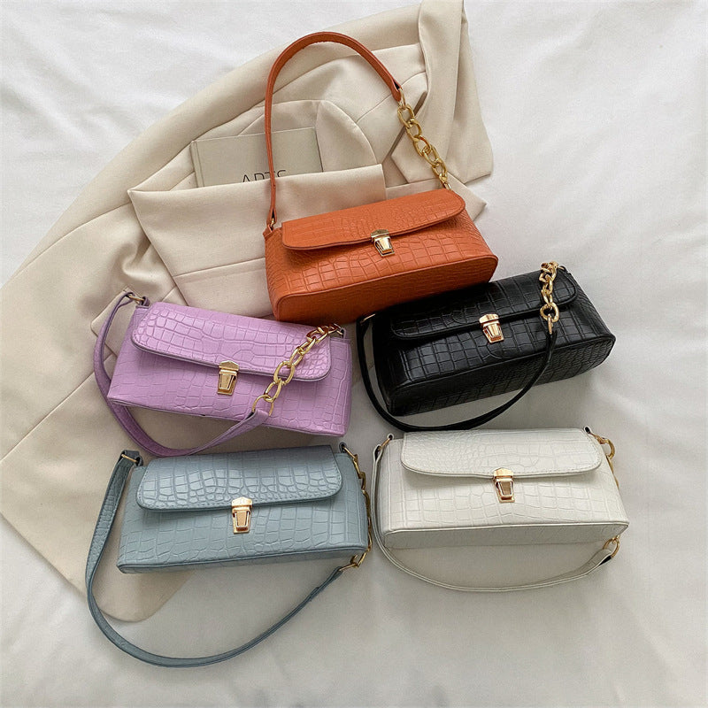 Sac à bandoulière français minoritaire de style baguette avec motif crocodile, en PU souple, 24x10.5x9cm