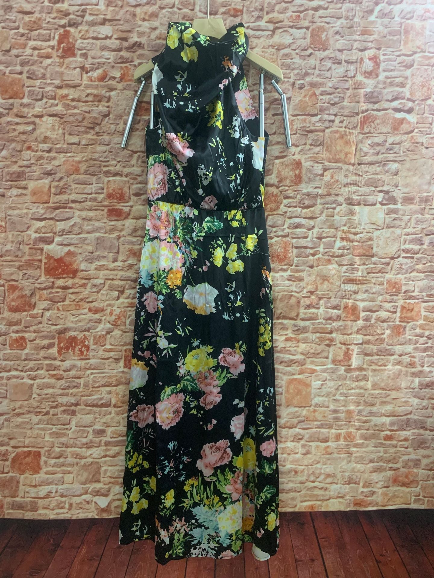 Robe en satin sans manches à taille haute et col licou avec imprimé floral pour femme