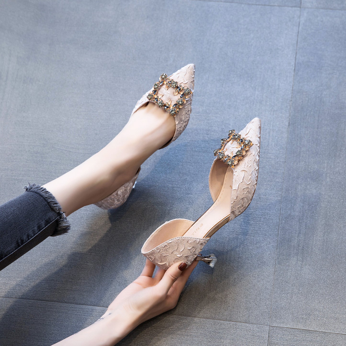 High-heeled Shoes New Pointed Buckle Hollow