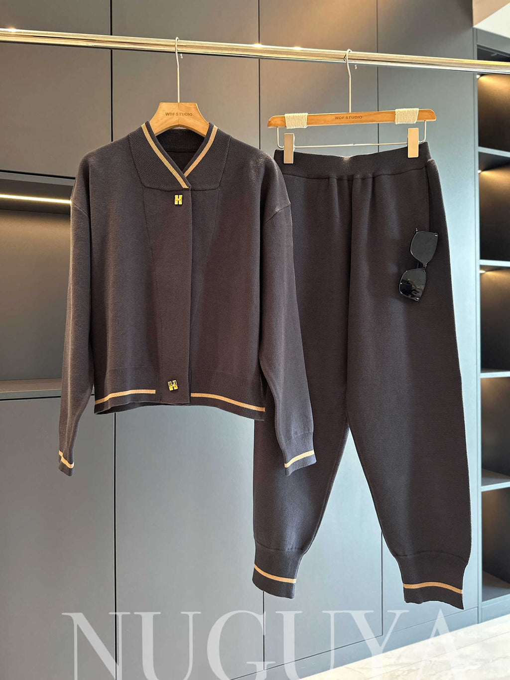Autumn Winter Stylish Casual Knitting Pullover Suit for Women