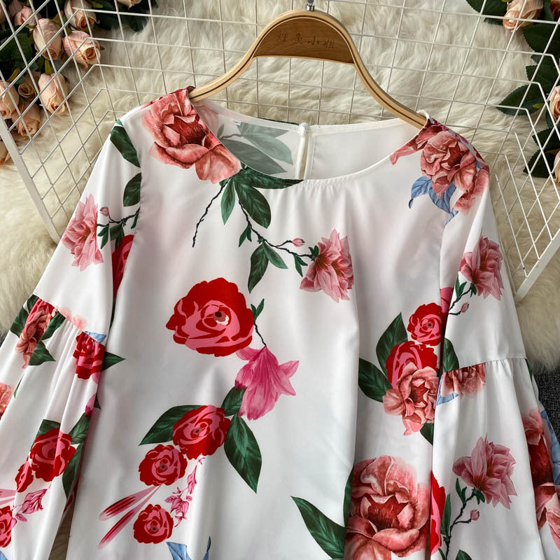 Retro Style White Puff Sleeve Blouse, Medium Length, Loose Fit