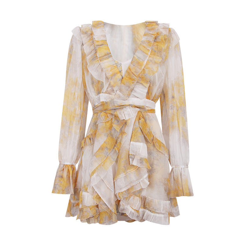 The New Floral V-neck Temperament Is Thin And Ruffled Suspender Skirt