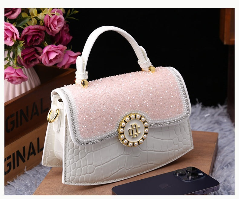 Sac à bandoulière portable en cuir verni et diamant