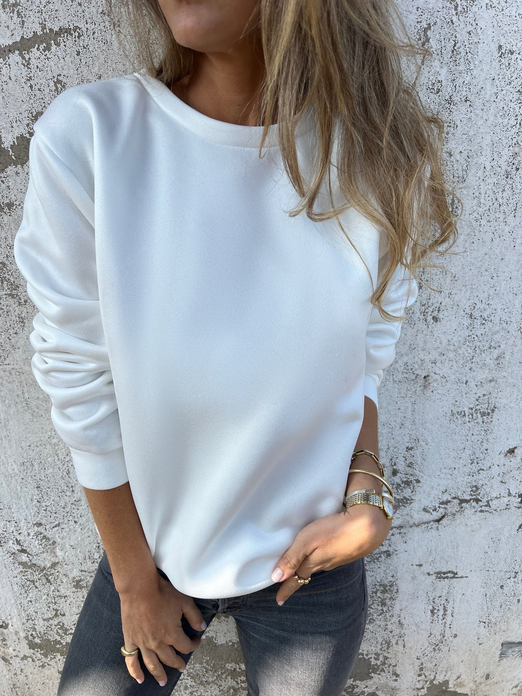 Casual Women's Solid Color Round Neck Long Sleeve Polyester Sweater