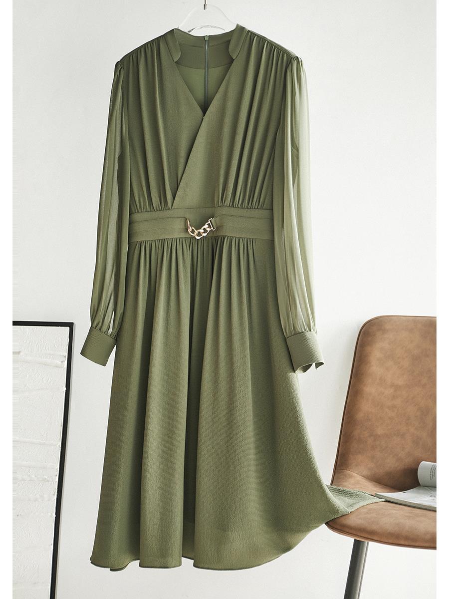 Robe bulle plissée en mousseline verte avec taille plissée et manches longues pour les trajets quotidiens au bureau