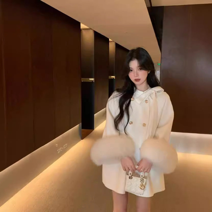 Fashion Woolen Overcoat for Women with Bow Detail