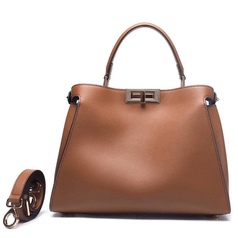 Sac à bandoulière en cuir grand format pour femme avec fermeture à verrou