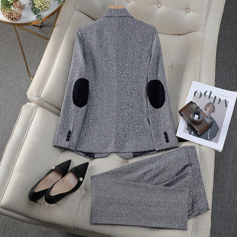 Tailleur deux pièces gris professionnel à manches longues pour femme