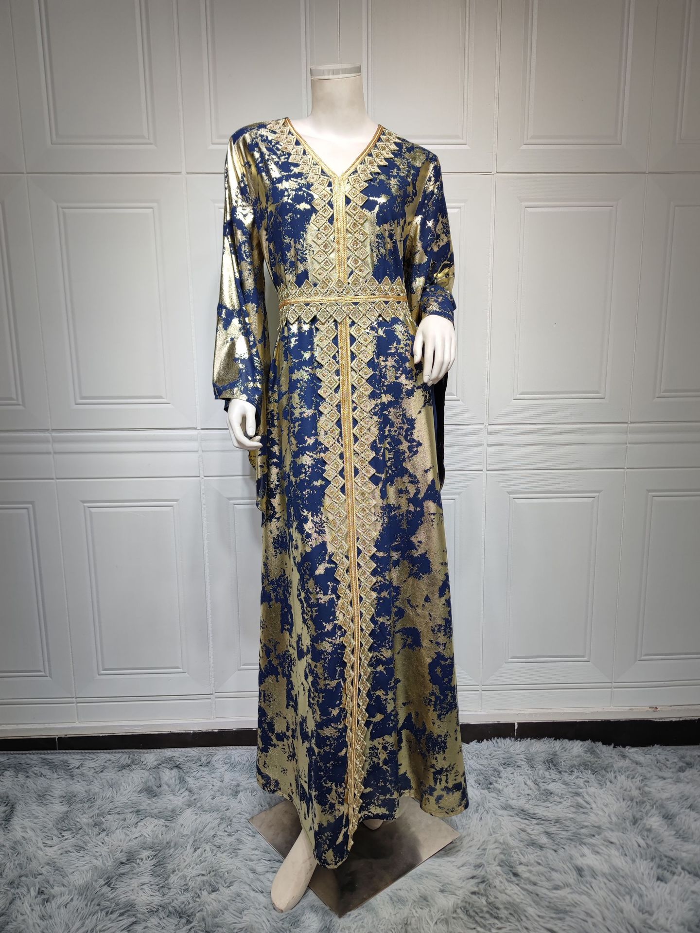 Muslim Chiffon Bronzing Long Sleeve Robe with Belt Dress