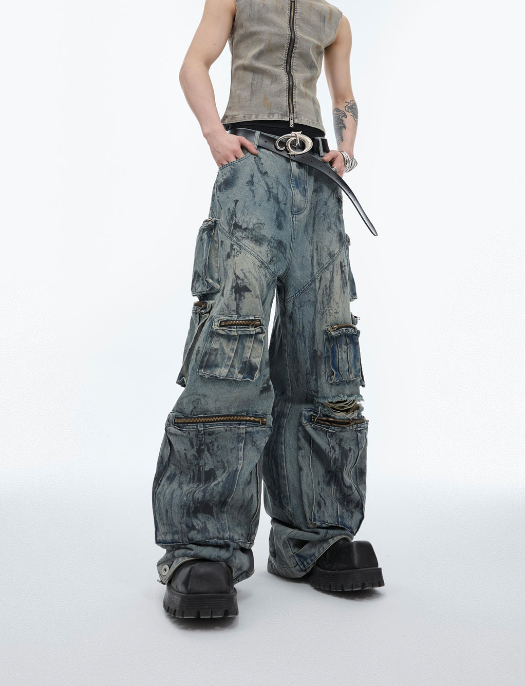 Distressed Multi-Pocket Hand-Painted Cotton Jeans