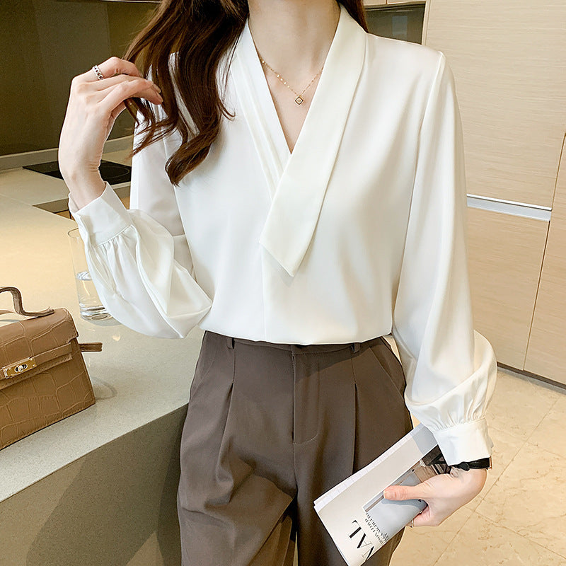 Haut pull blanc chic et ajusté pour femme, légèrement mature