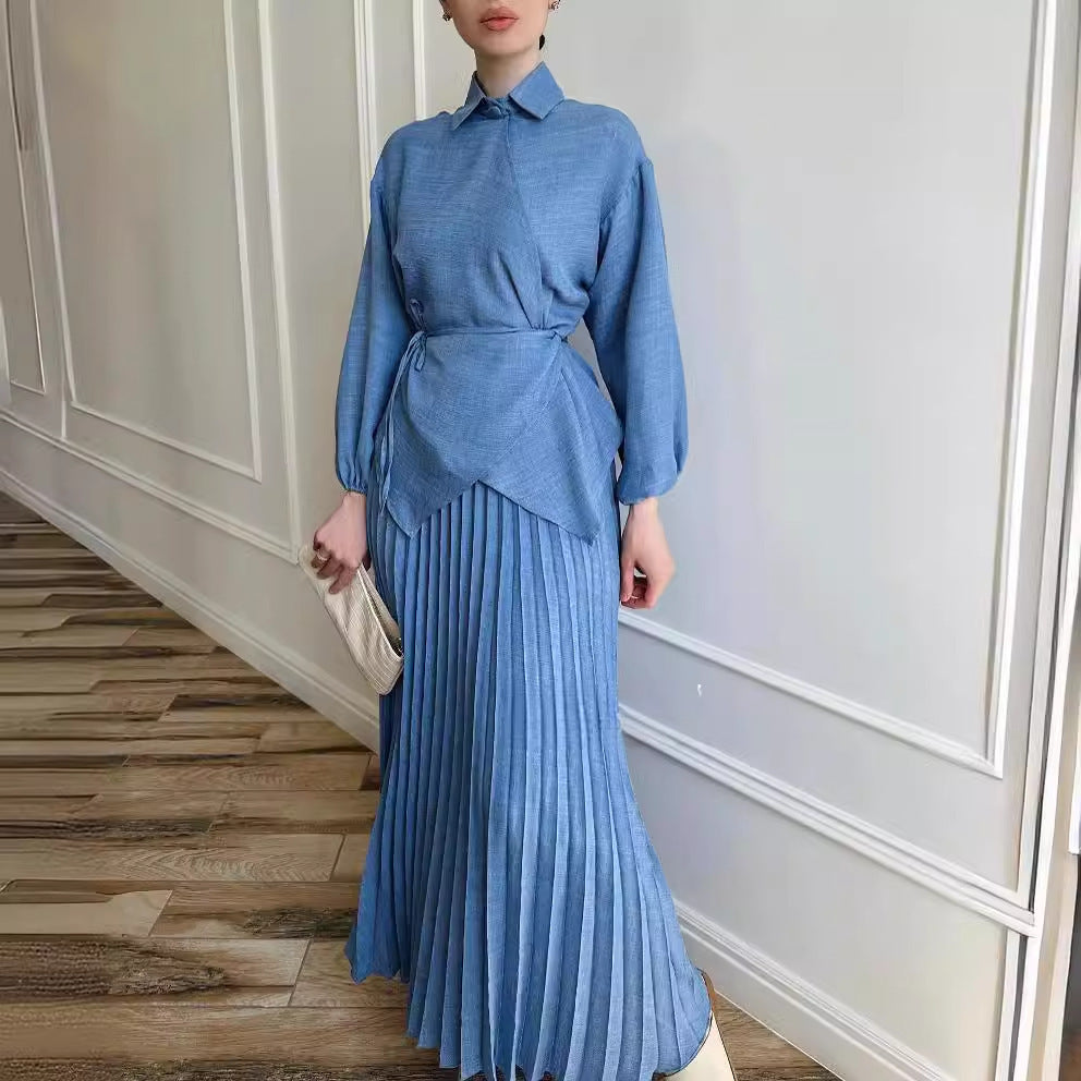 Ensemble élégant jupe plissée et haut noué pour femme en bleu, violet, camel
