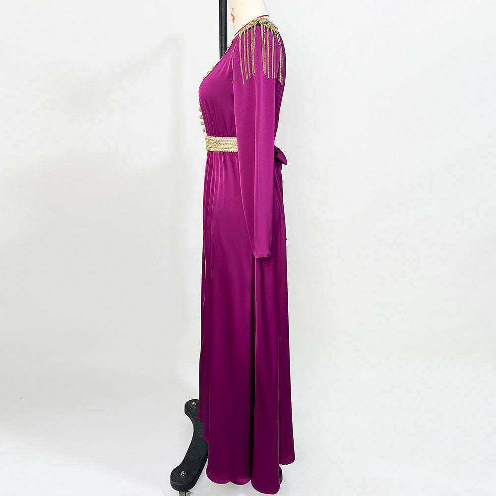 Robe rose rouge à épaules dénudées style Golfe arabe