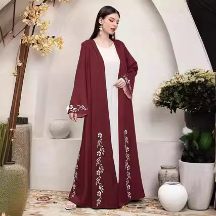 روب كارديجان أنيق باللون الأحمر خمري ومطبوع بنمط دبي للمسلمات