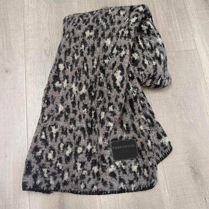 Warm Leopard Print Triangular Scarf 50x175cm for Spring and Autumn