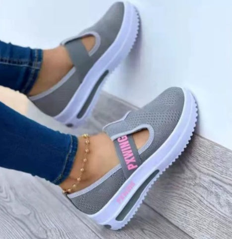New Single Shoes Round Head Shaking Bottom Women's Sports