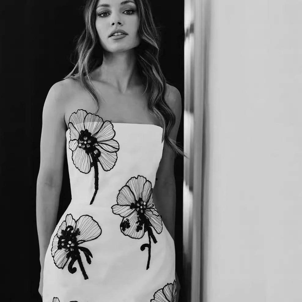 فستان ضمادة أنيق ونحيف أبيض بدون أكمام S-XL