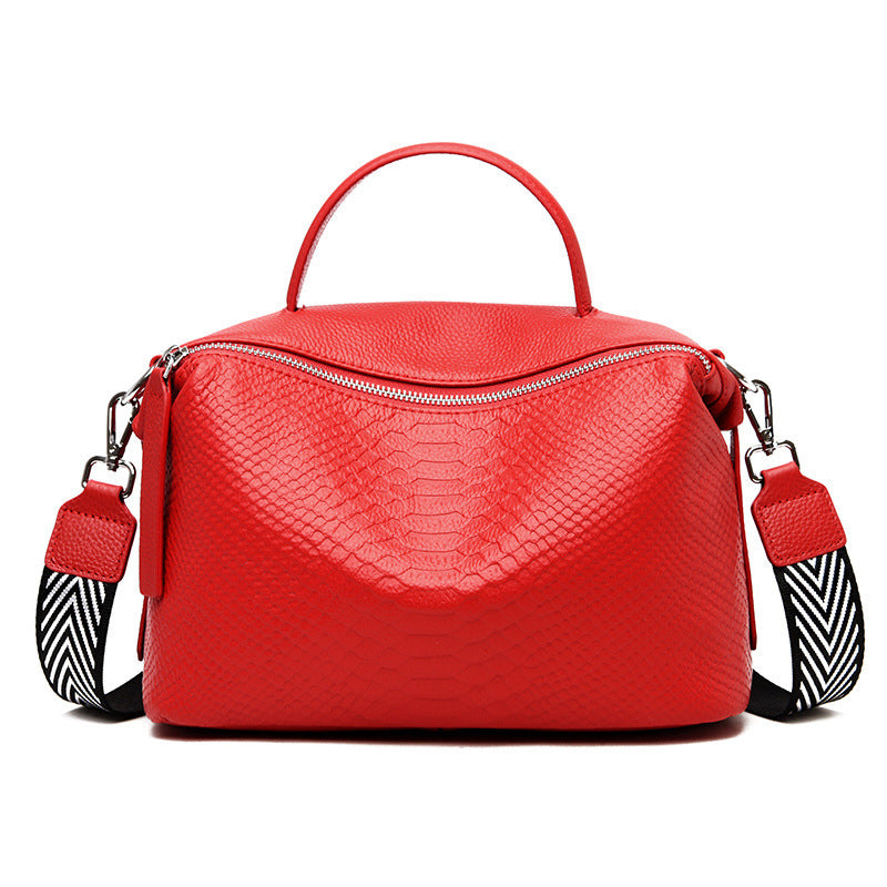 Trendy Portable First Layer Cowhide Ladies One-Shoulder Messenger Bag