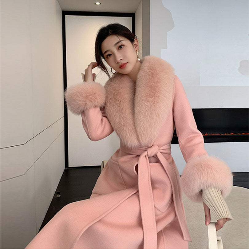 Manteau en Laine Coupe Ajustée Mi-long avec Grand Col en Fourrure