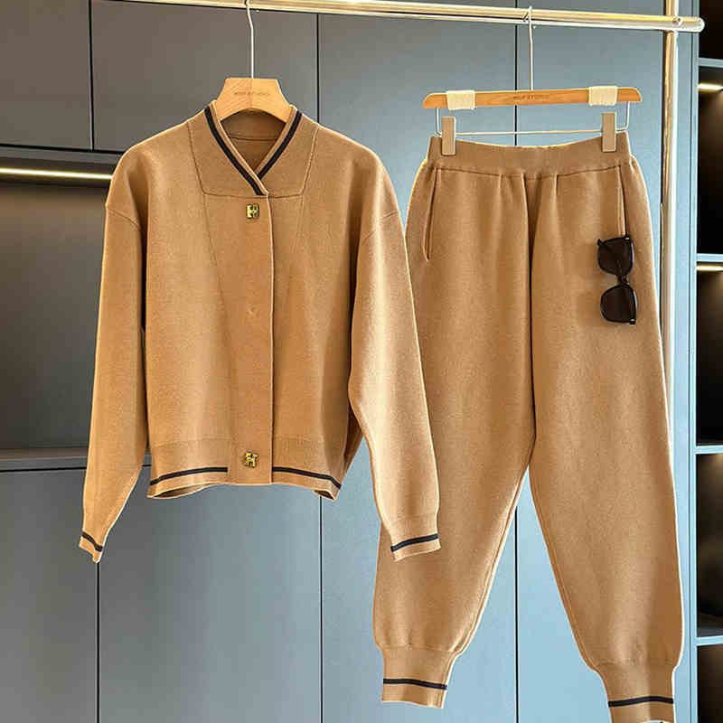 Autumn Winter Stylish Casual Knitting Pullover Suit for Women