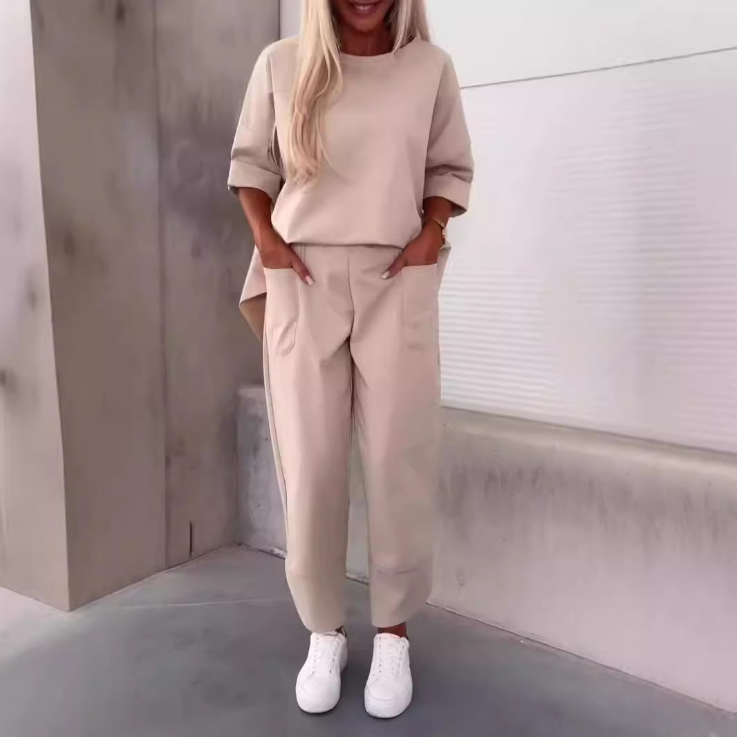 Ensemble deux pièces uni à col rond et pantalon court