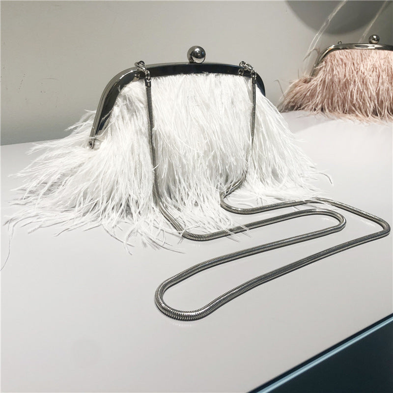 Pearl Chain Plush Messenger Bag Women's Ostrich Style Medium 22x20x4CM