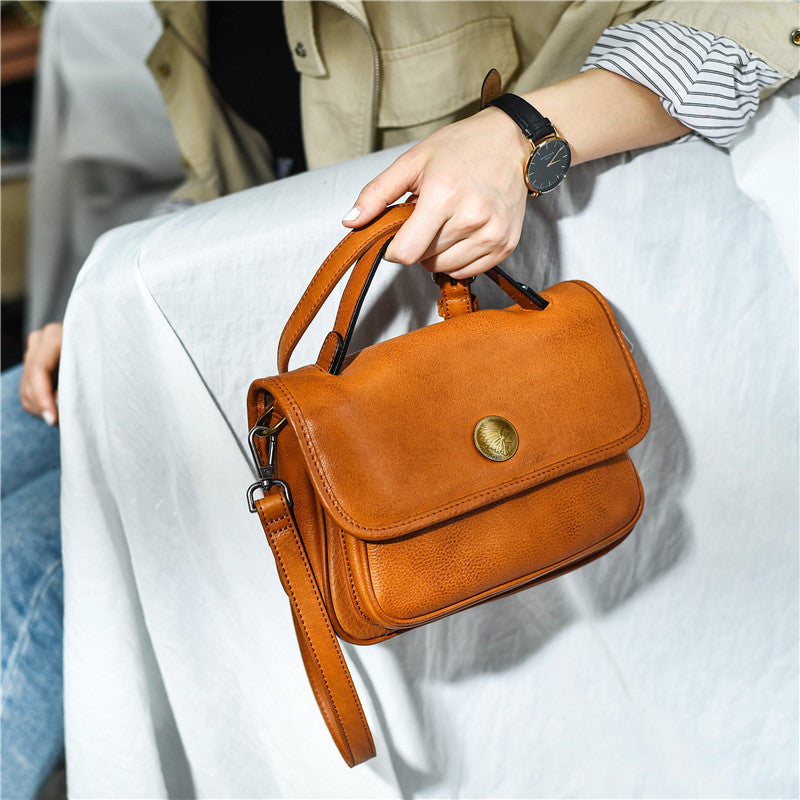 Sac à bandoulière neutre en cuir de vachette avec fermeture éclair