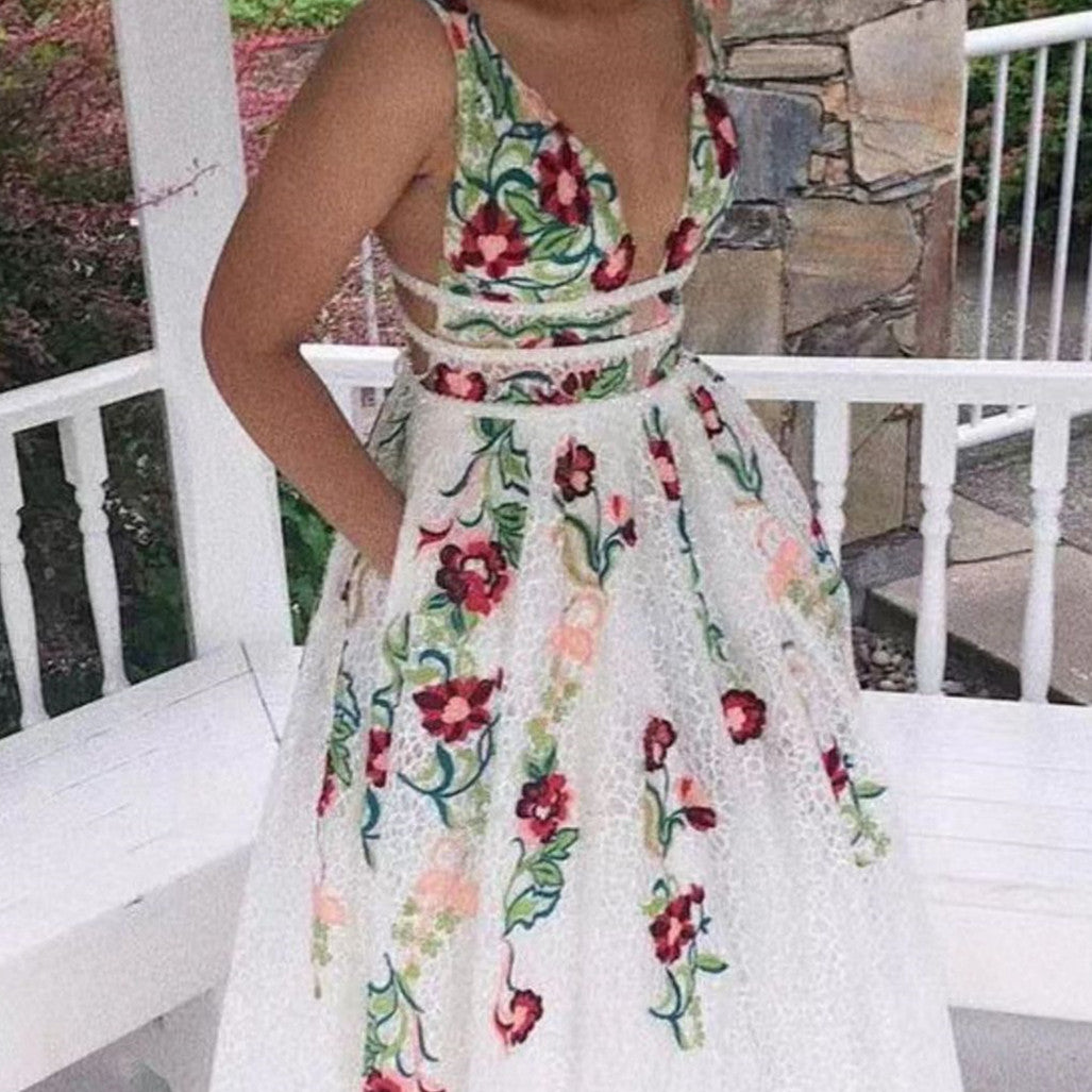 Robe de soirée sexy décolleté en V dos nu avec motif floral