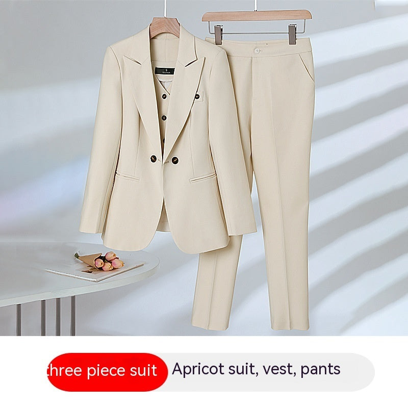 Ensemble Costume Élégant pour Femme avec Pantalon et Gilet