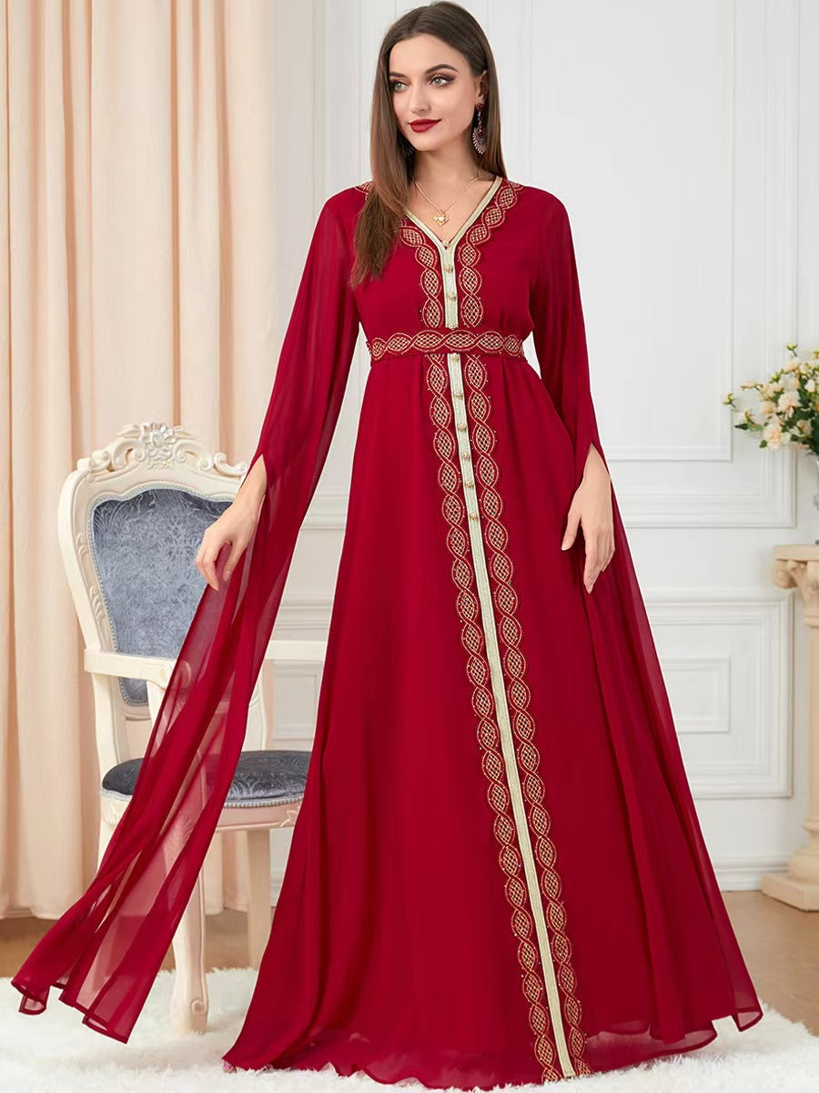 Robe de soirée élégante ethnique à col en V et empiècements