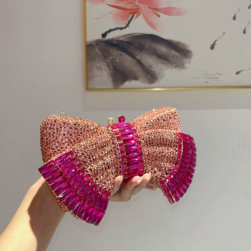 Sac bandoulière pochette en métal avec nœud et accents diamantés