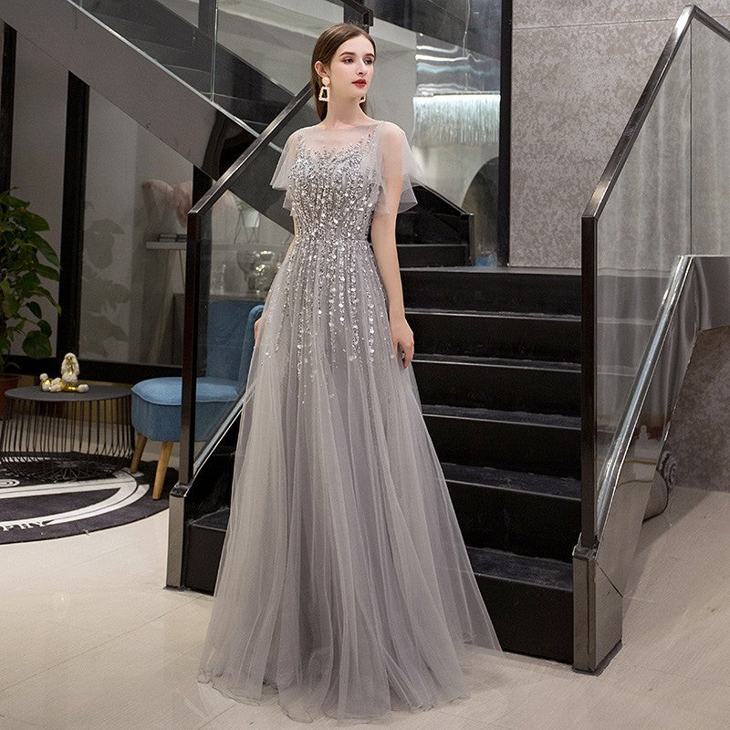 Slim U-Neck Evening Dress for Celebrity Dinner and Solo Recitation in Multiple Colors