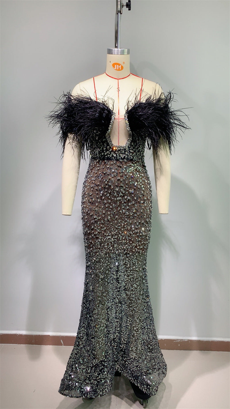 Robe Tube Col V Pailletée Luxe Plumes Strass Noire Taille Haute