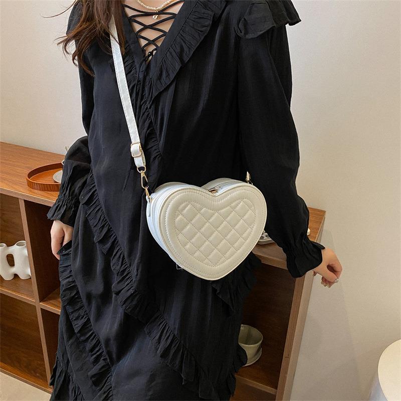 Women's Fashion Solid Color Rhombus Love Shoulder Crossbody Bag