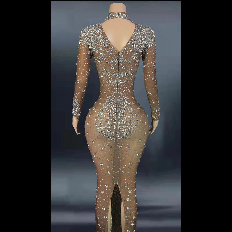 Robe de bal moulante à manches longues et strass pour femme