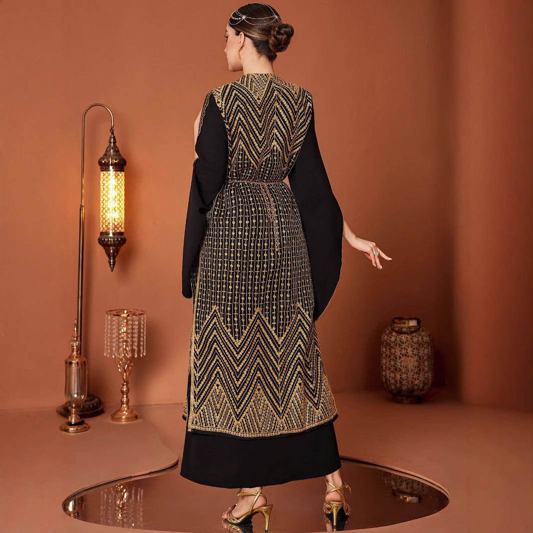 Robe deux pièces noire brodée d'or style arabe vintage